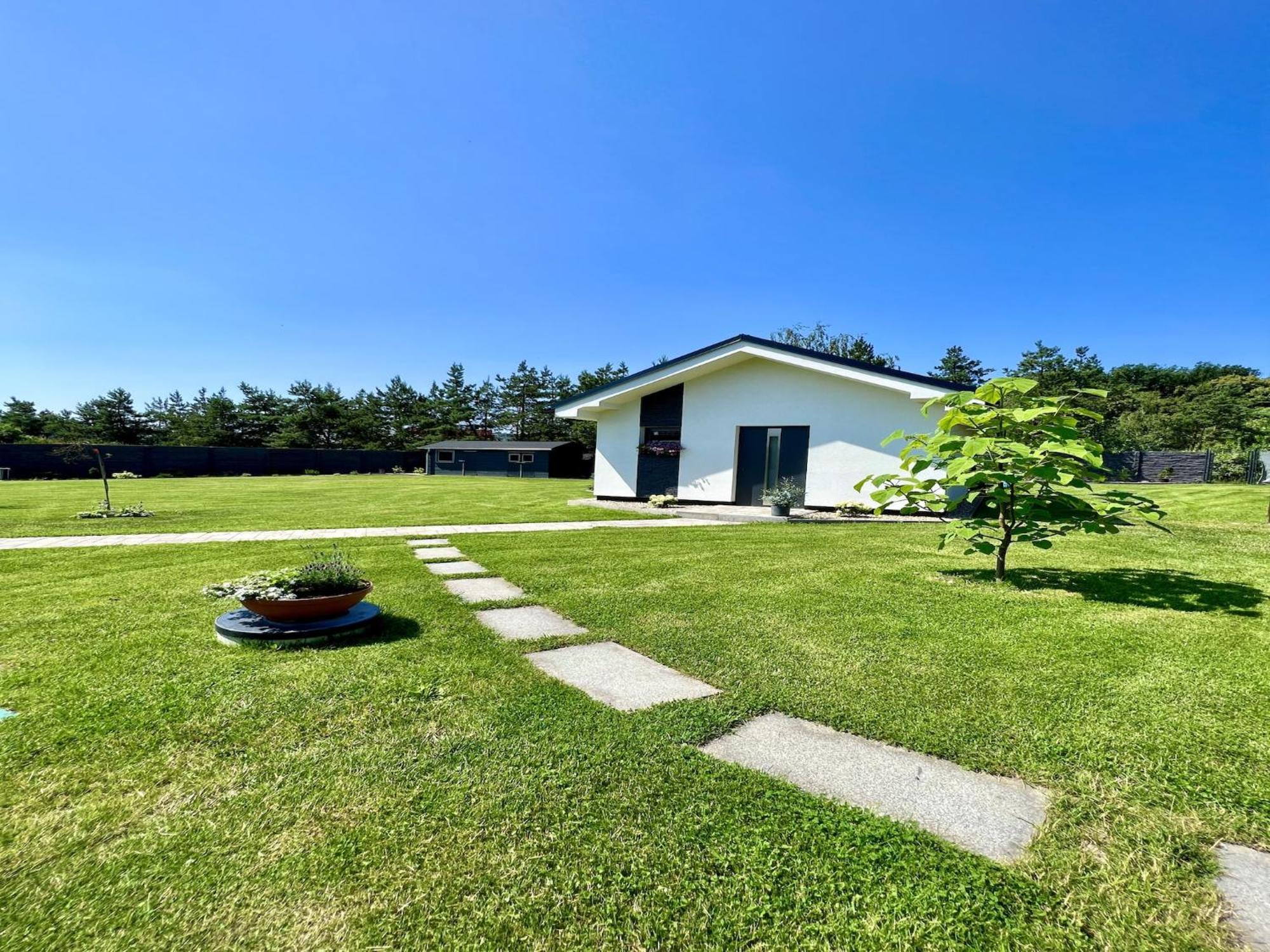 Villa In Doksy With Barbecue Exterior photo